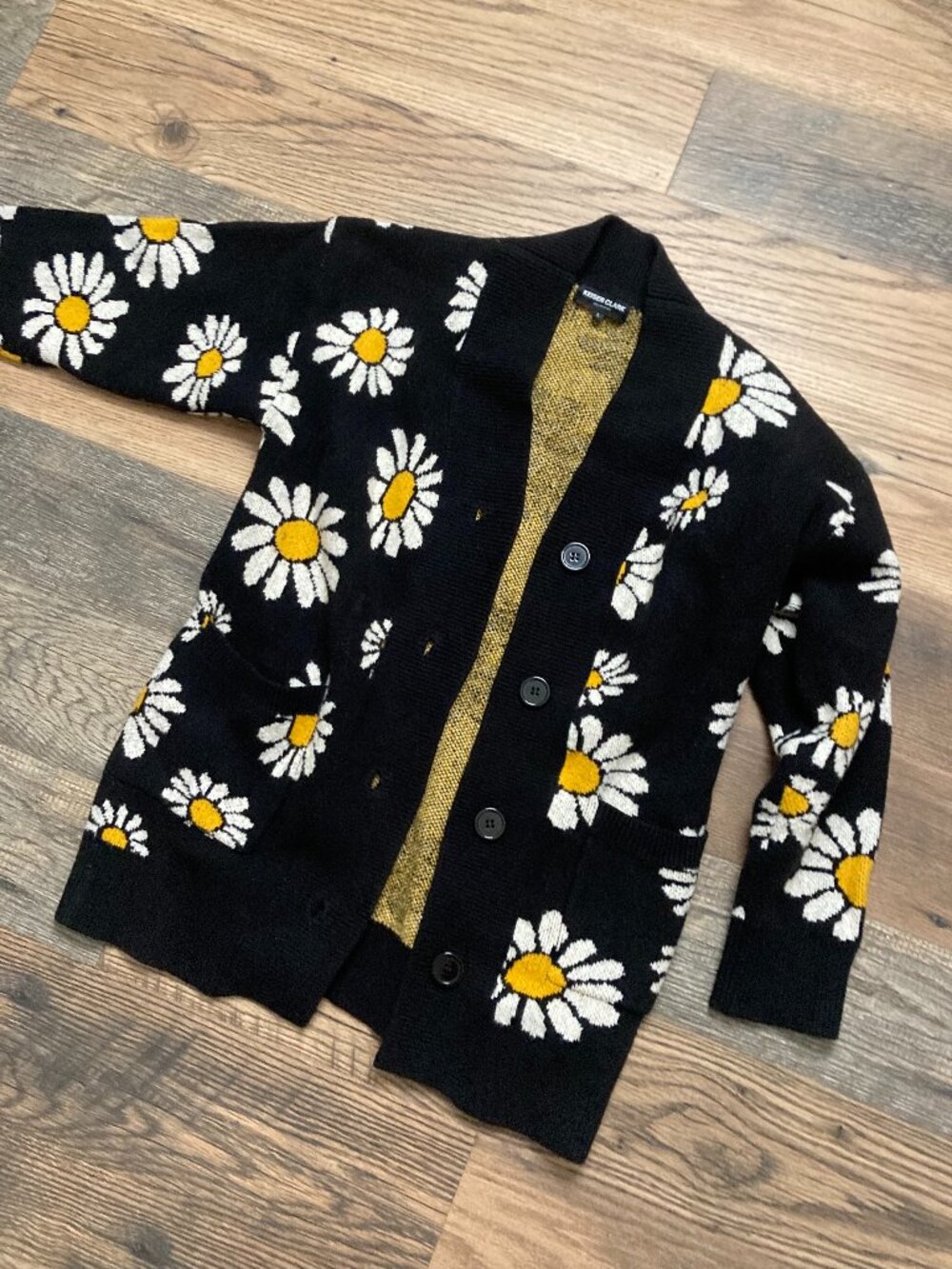 Keiser Clark Electric Daisy Cardigan Floral Knit Sweater Black/W Yellow Size L